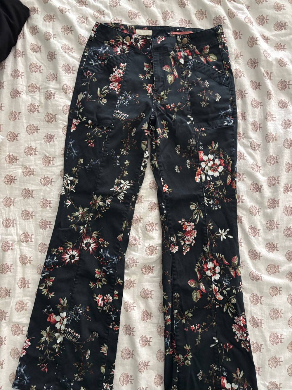 Anthropologie Pilcro floral pants